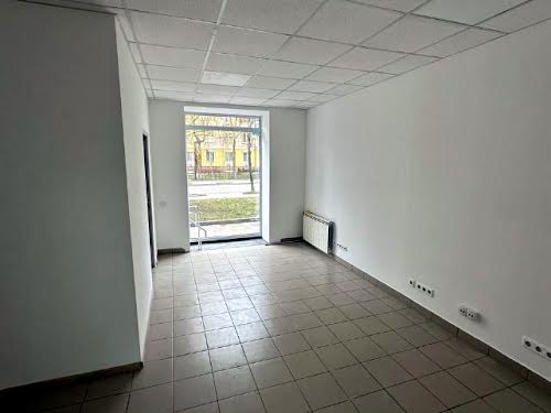 комерційна за адресою Вишгородська вул., 48