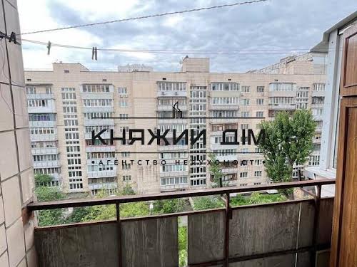 квартира по адресу Киев, Машиностроительная ул., 8