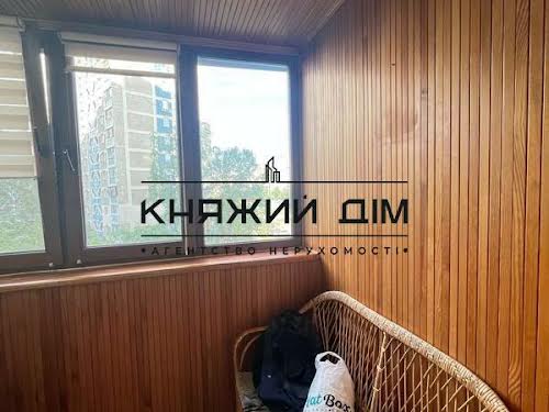 квартира за адресою Драгоманова вул., 14А