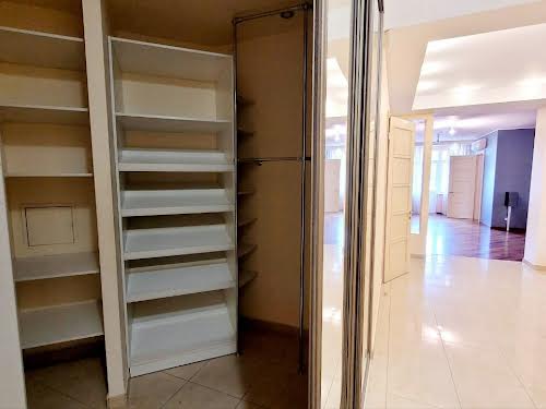 квартира по адресу Антоновича, 140