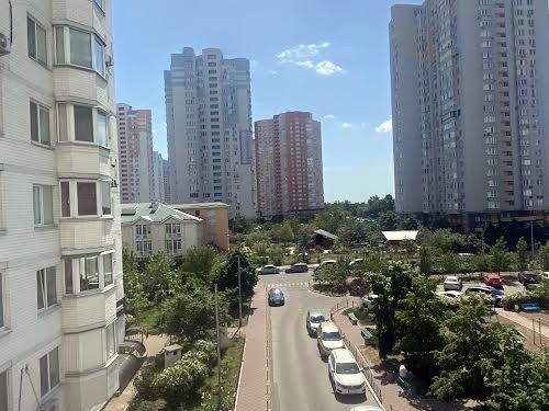 квартира по адресу Миколы Бажана просп., 12