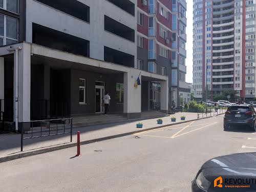 квартира по адресу Драгоманова ул., 2