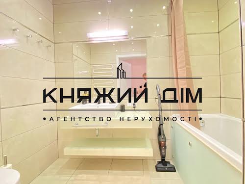 квартира за адресою Левітана вул., 3