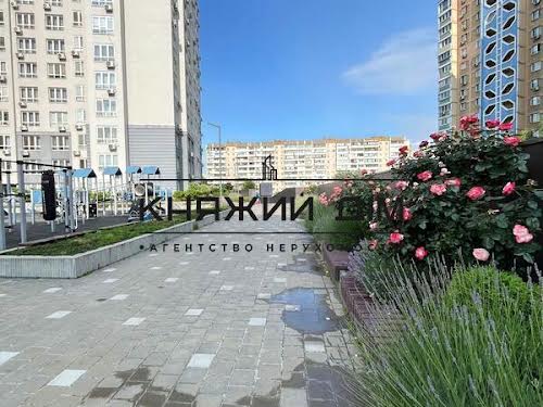 квартира за адресою Київ, Драгоманова вул., 10