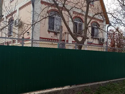 будинок за адресою Лучиста 8, 13