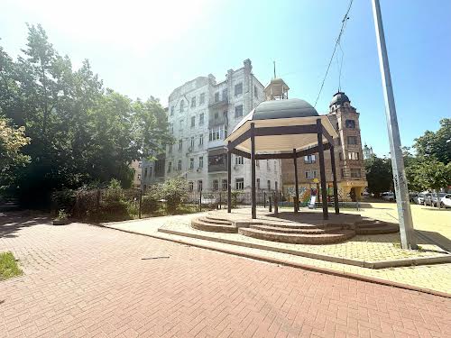 квартира за адресою Братська вул., 5
