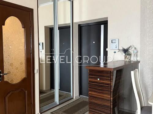 квартира за адресою Автозаводська вул., 29-А