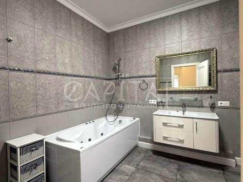 квартира по адресу Кловский спуск, 7a