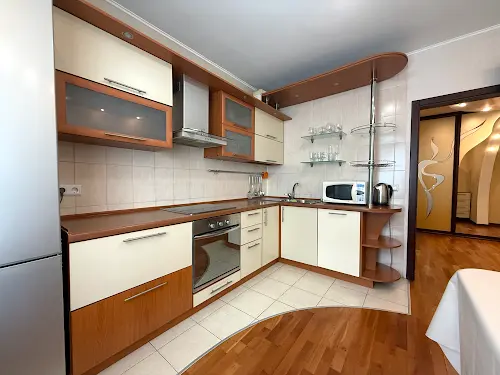 квартира за адресою Драгоманова вул., 8