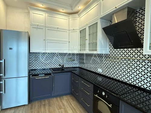 квартира по адресу Кловский спуск, 7a