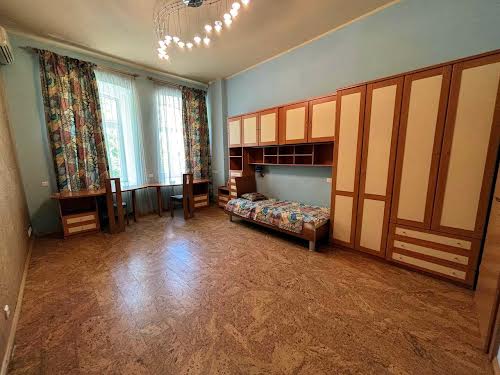квартира по адресу Шота Руставели ул., 27