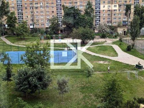 квартира за адресою Володимира Сосюри вул., 4