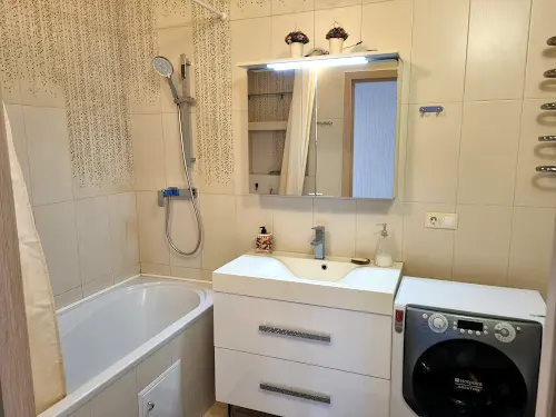 квартира за адресою Регенераторна вул., 4 к5