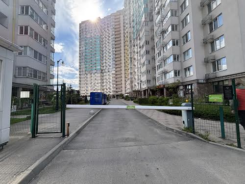 квартира за адресою Академіка Заболотного вул., 15-Б