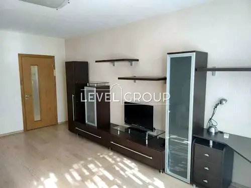 квартира по адресу Ревуцкого ул., 5