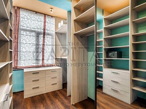 квартира за адресою Панаса Мирного вул., 17
