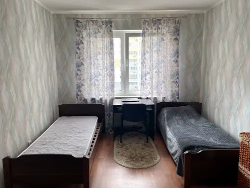 квартира за адресою Софії Русової вул., 7