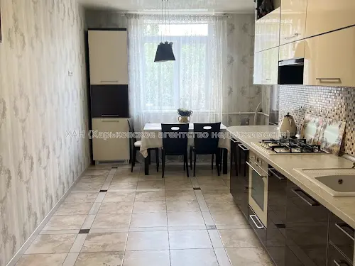 квартира по адресу Героев Небесной Сотни майдан пл. (Руднева), 14/1