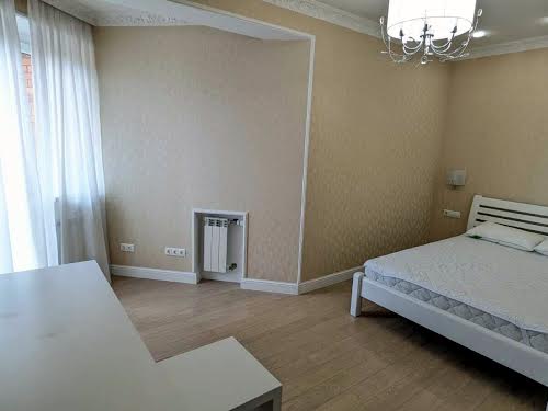 квартира за адресою Срібнокільська вул., 12