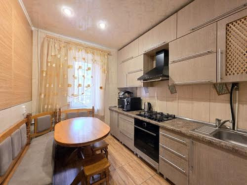 квартира за адресою Ветеранів Праці вул., 21