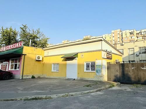 комерційна за адресою Вербицького, 9-А