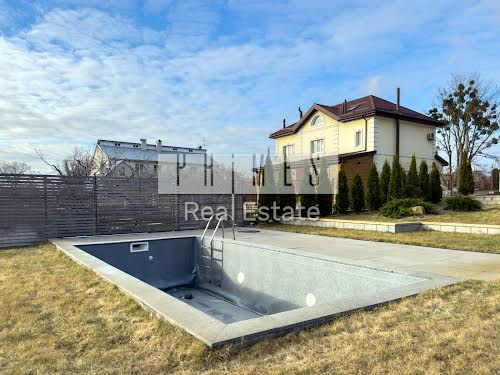 будинок за адресою с. Старі Безрадичі, Шевченка, 20Г