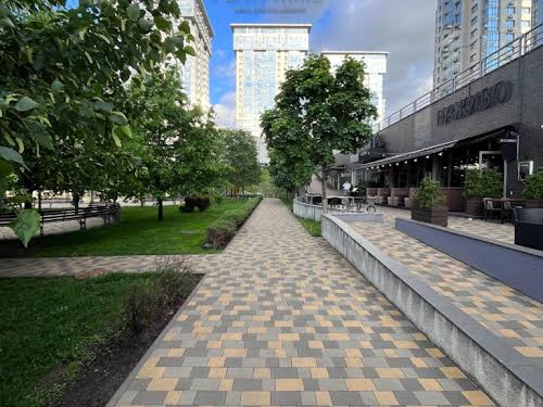 квартира за адресою Трускавецька вул., 8