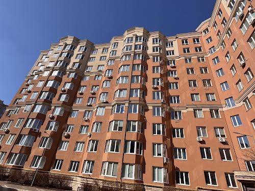 квартира за адресою Абрикосова вул., 3