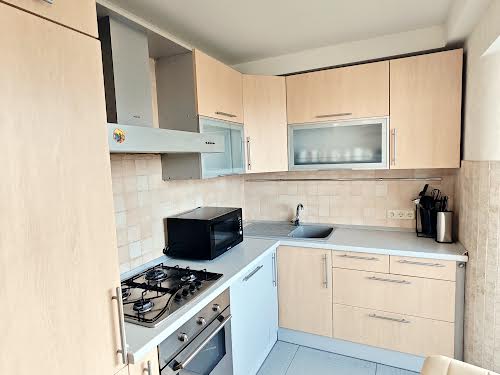 квартира за адресою Дніпровська набережна вул., 7-А