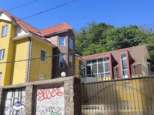 коммерческая по адресу Нижнеюрковская ул., 37