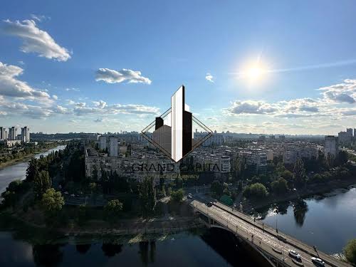 квартира за адресою Соборності просп. (Возз'єднання), 30-А