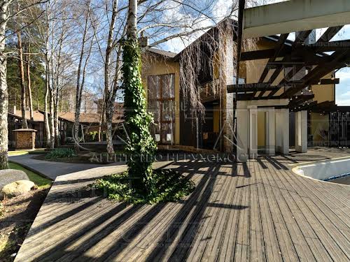 будинок за адресою с. Романків, Лісова вул.