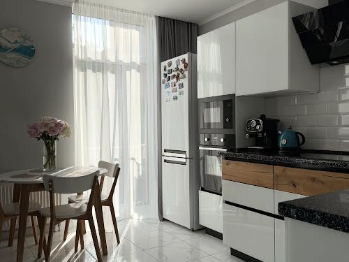 квартира за адресою Регенераторна вул., 4 к17