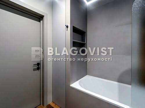 квартира за адресою Олександра Олеся вул., 7