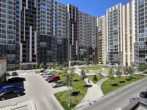 квартира за адресою Академіка Глушкова просп., 148