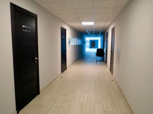 комерційна за адресою майдан Незалежності пл., 2