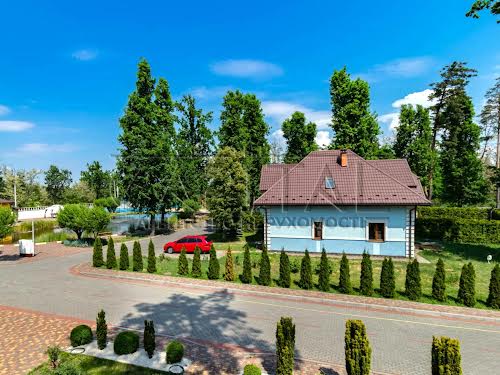 будинок за адресою с. Рославичі, Рославичі