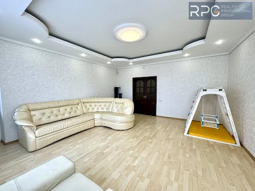 квартира по адресу Владимира Ивасюка просп. (Героїв Сталінграду), 8