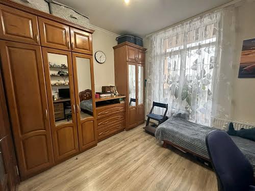 квартира за адресою Соборна вул., 103/5