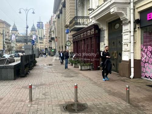 комерційна за адресою Велика Васильківська вул. (Червоноармійська), 21