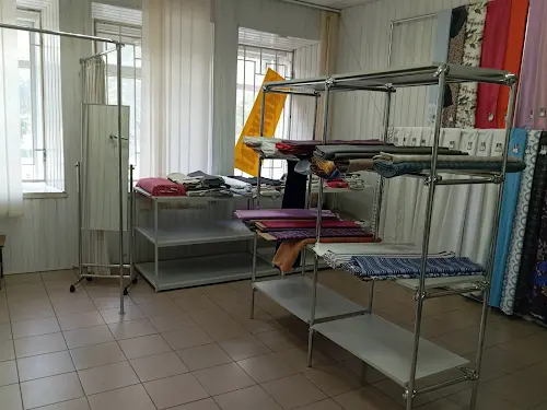 комерційна за адресою Антоновича вул. (Горького), 59