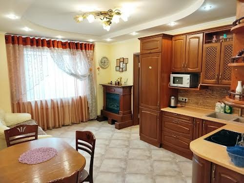 квартира за адресою Мілютенка вул., 25