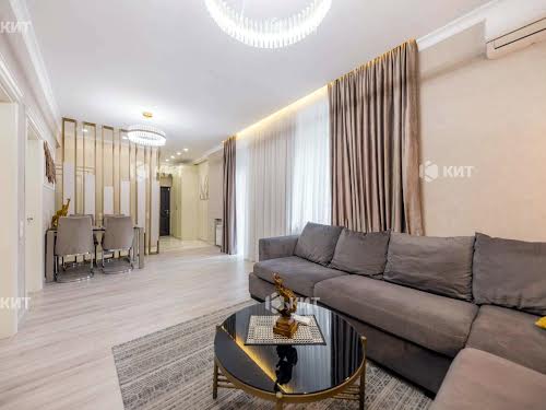 квартира за адресою Конституції пл., 20