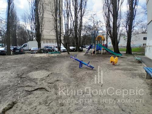 квартира по адресу Академика Глушкова просп., 18