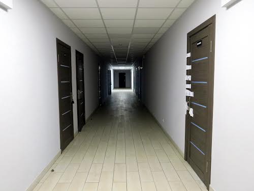 комерційна за адресою майдан Незалежності пл., 2