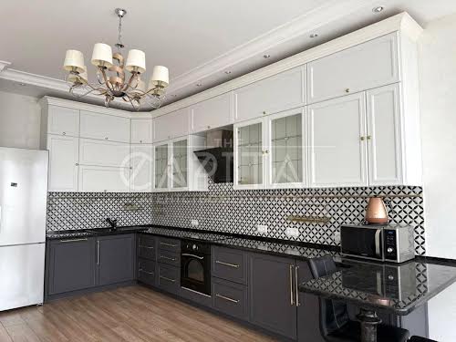 квартира по адресу Кловский спуск, 7a