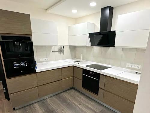 квартира за адресою Боголюбова вул., 18