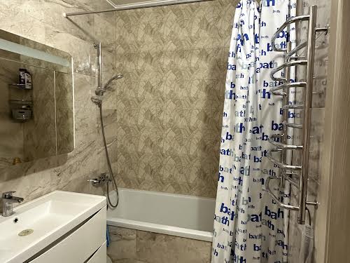 квартира за адресою Миколи Бажана просп., 12