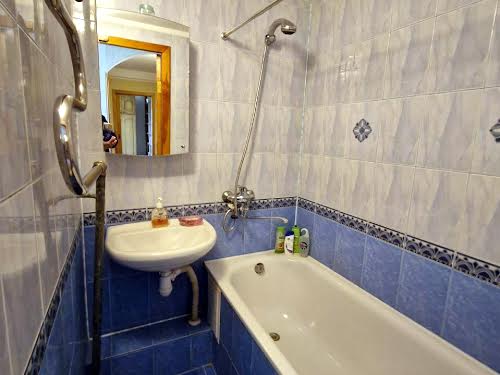 квартира за адресою Академіка Булаховського вул., 30
