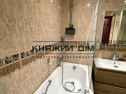 квартира за адресою Драгоманова вул., 8-А